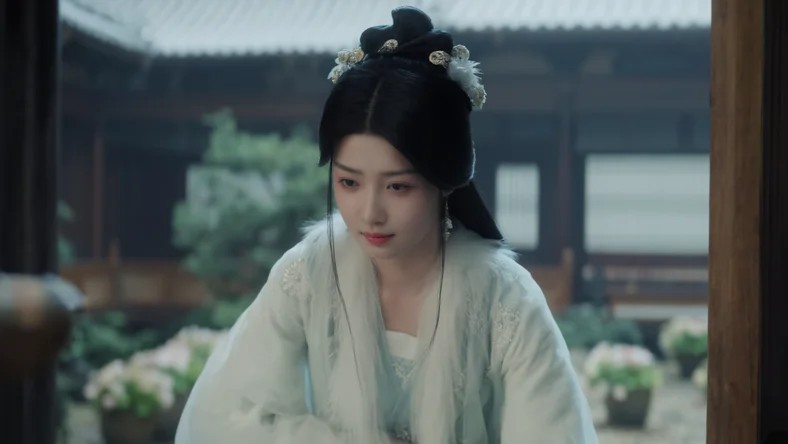 伊能静全家去灵隐寺上香，秦昊罕见露面，住1万块一晚的豪华酒店
